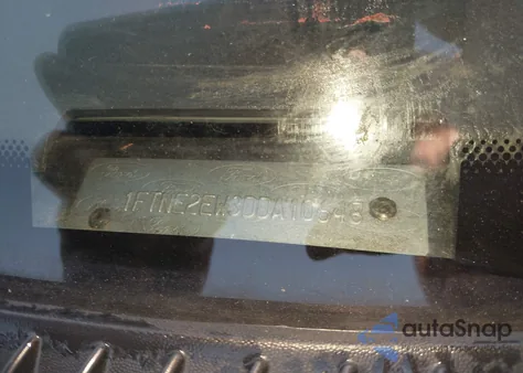 2013 Ford Econoline E250 Van z USA, uszkodzony, nr VIN 1FTNE2EW3DDA10648